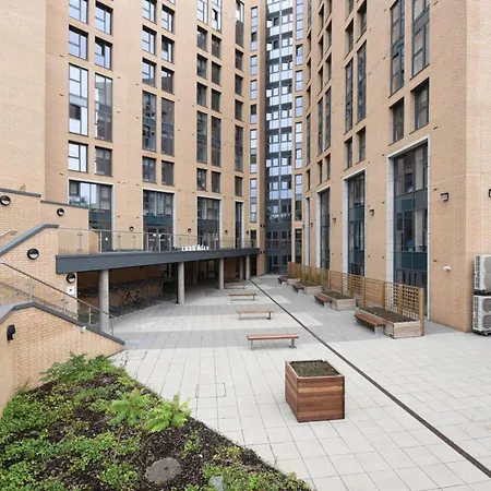 For Students Only Cosy Ensuite Rooms With Private Bathrooms At Dobbie'S Point In Glasgow Exterior photo